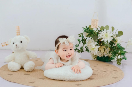 佛山宝宝多大攒肚